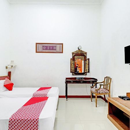 Hotel O Bandung Near Stadion Siliwangi Formerly The Ethnic Hotel 万隆 外观 照片