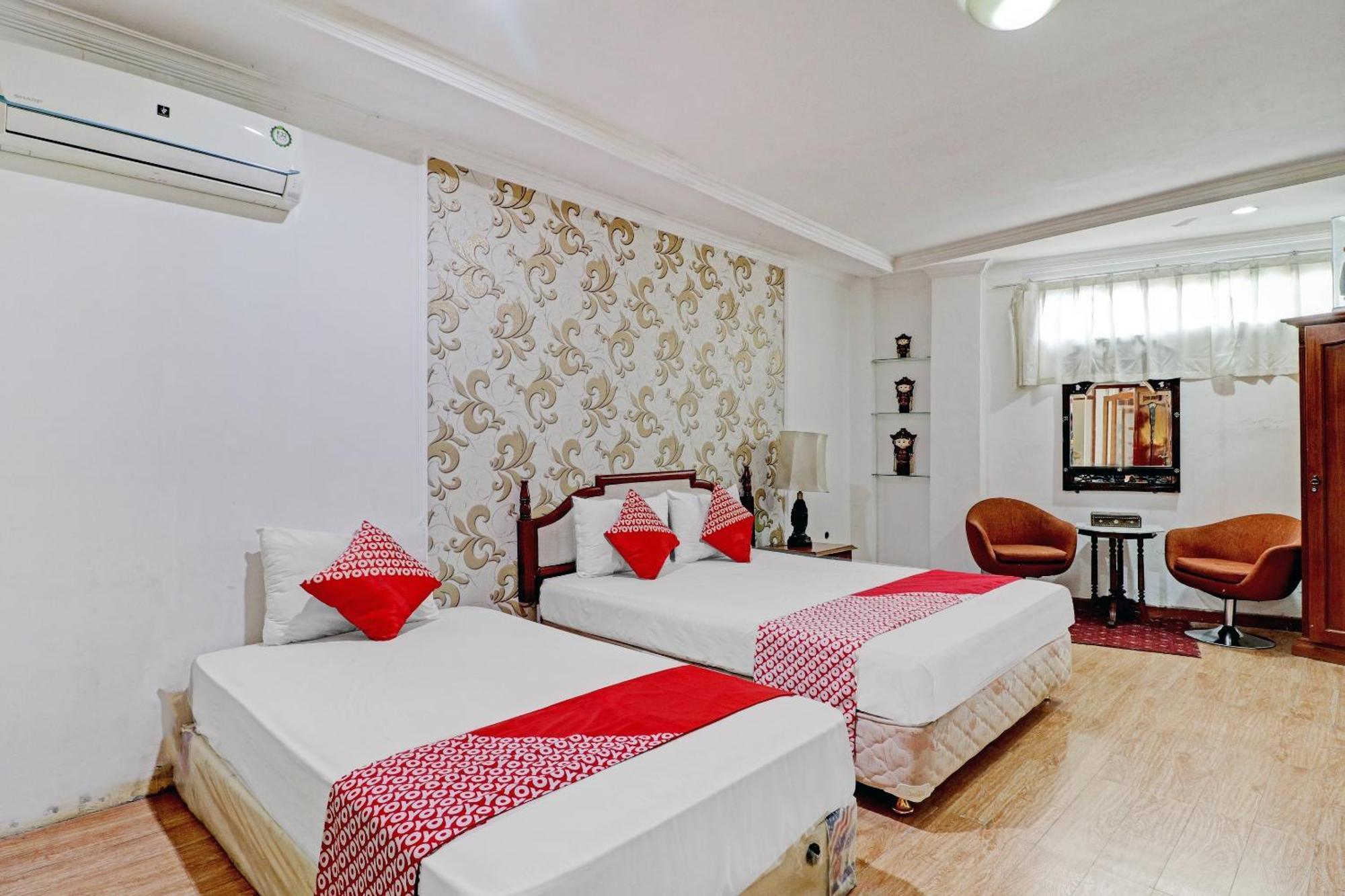 Hotel O Bandung Near Stadion Siliwangi Formerly The Ethnic Hotel 万隆 外观 照片