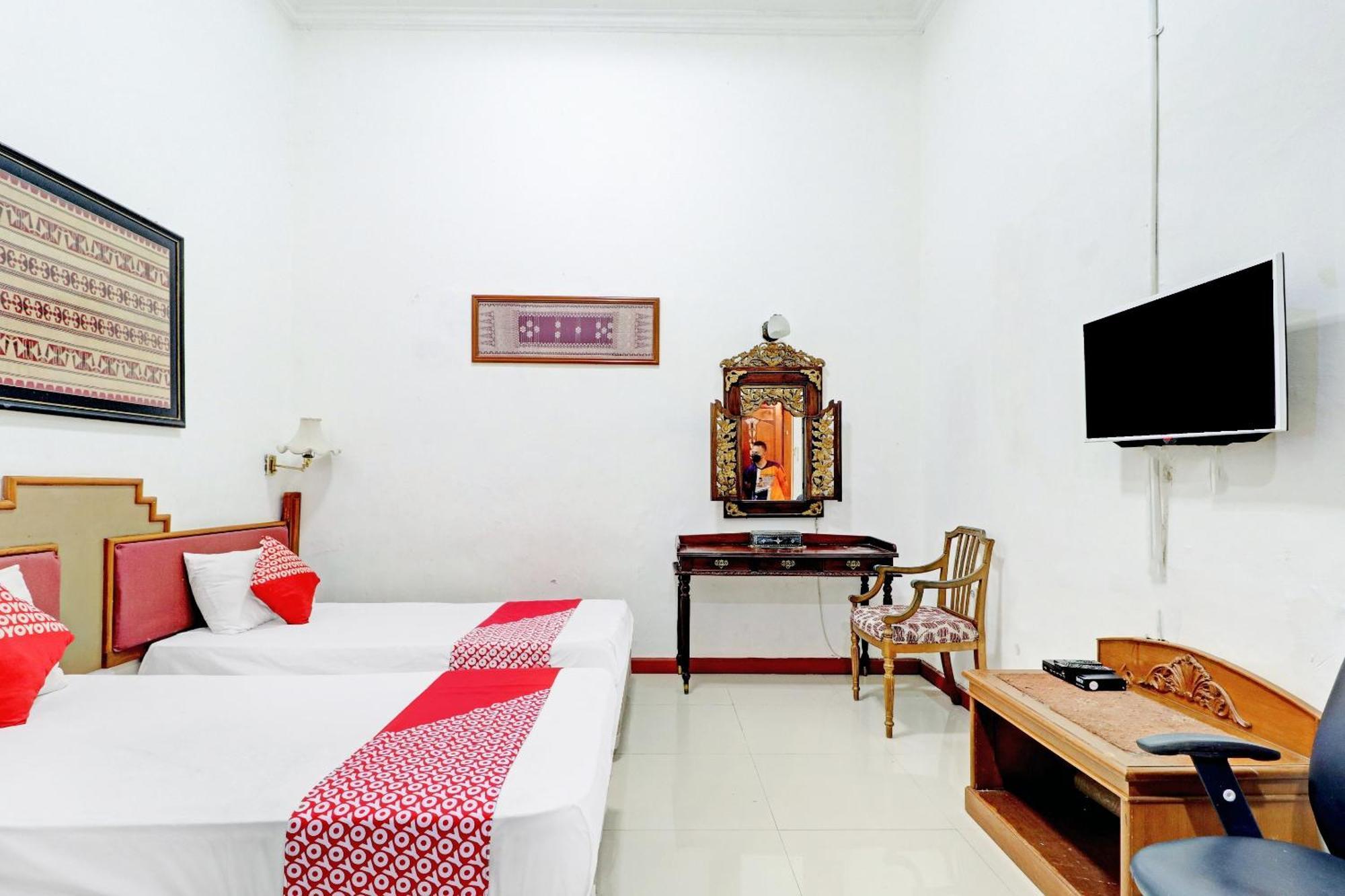 Hotel O Bandung Near Stadion Siliwangi Formerly The Ethnic Hotel 万隆 外观 照片