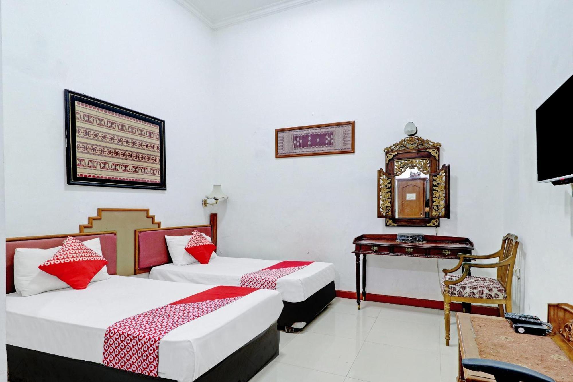 Hotel O Bandung Near Stadion Siliwangi Formerly The Ethnic Hotel 万隆 外观 照片