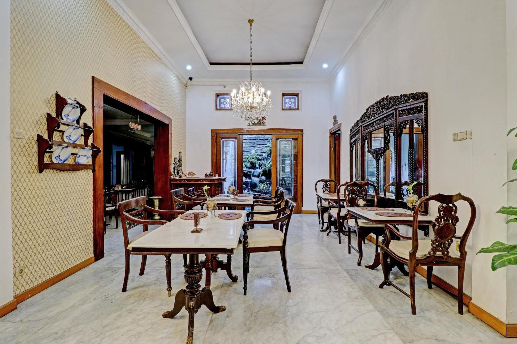 Hotel O Bandung Near Stadion Siliwangi Formerly The Ethnic Hotel 万隆 外观 照片