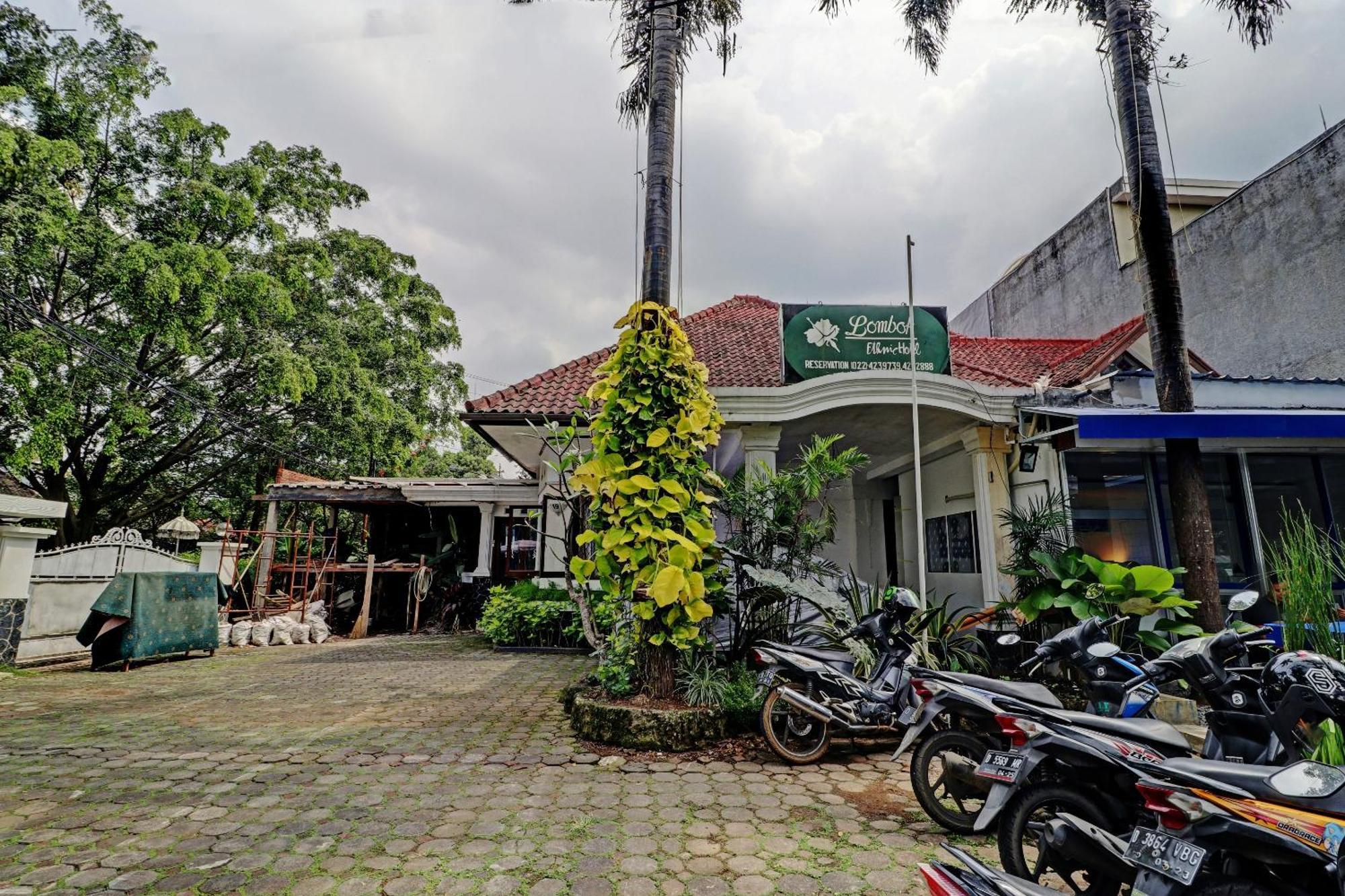 Hotel O Bandung Near Stadion Siliwangi Formerly The Ethnic Hotel 万隆 外观 照片