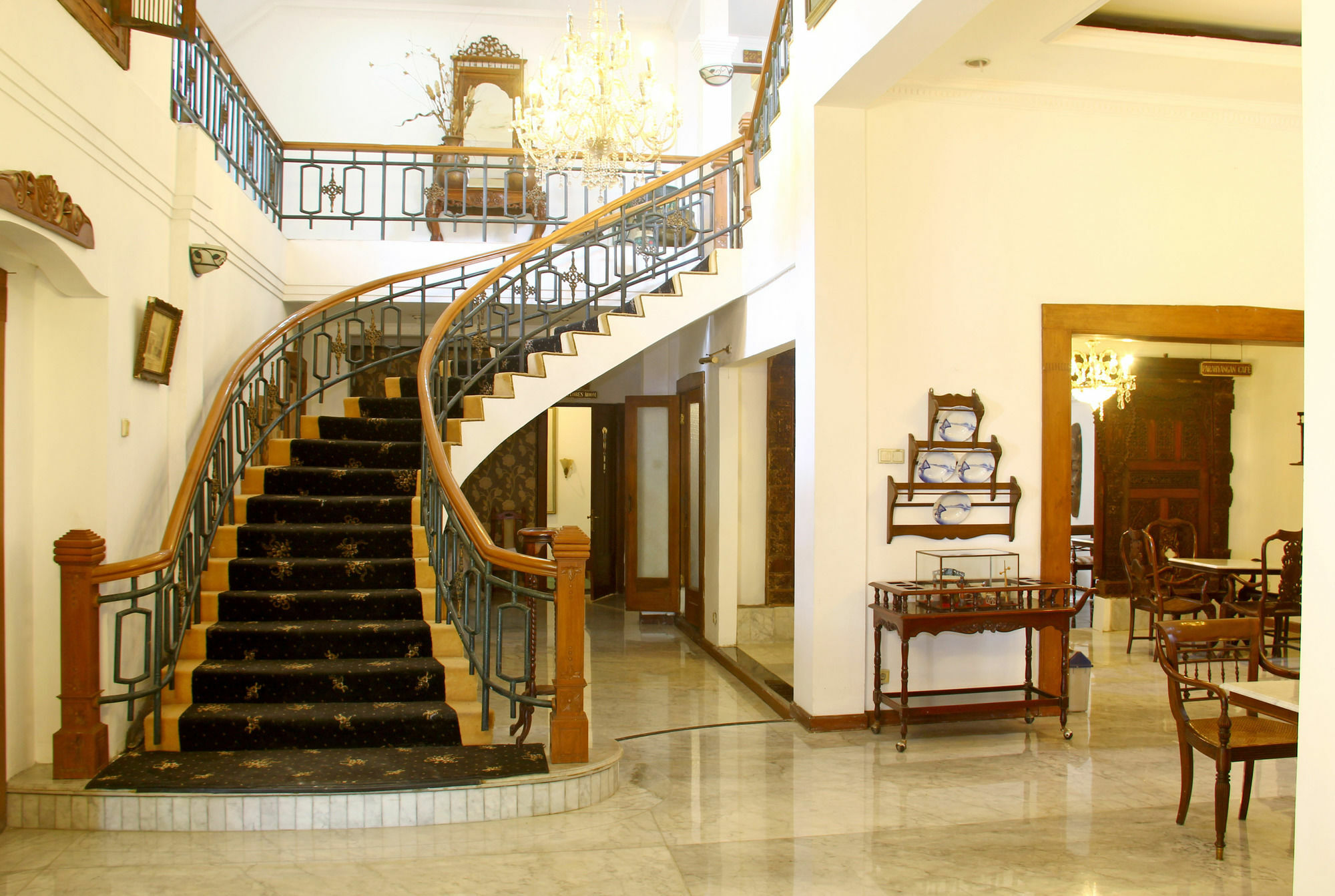 Hotel O Bandung Near Stadion Siliwangi Formerly The Ethnic Hotel 万隆 外观 照片