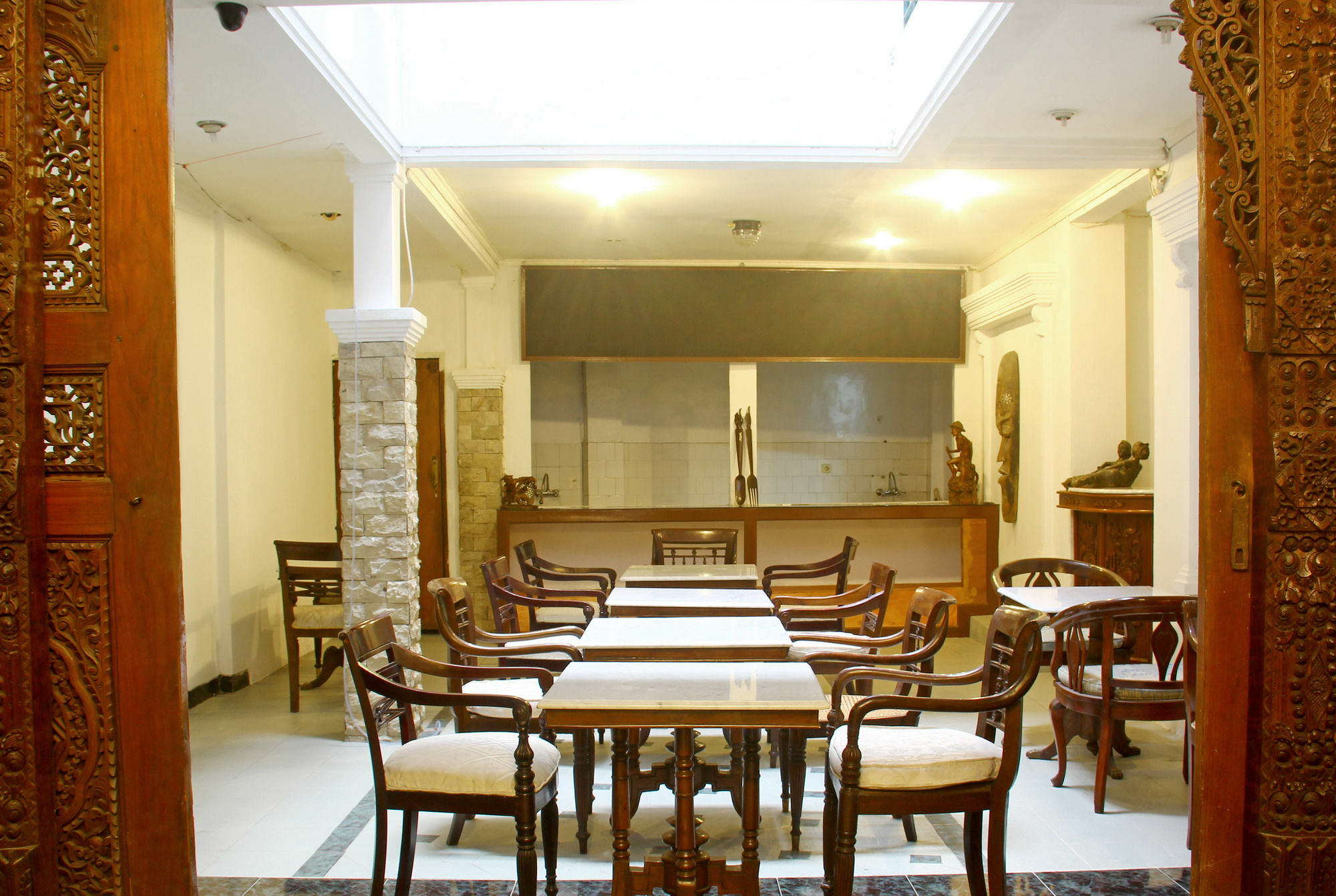 Hotel O Bandung Near Stadion Siliwangi Formerly The Ethnic Hotel 万隆 外观 照片
